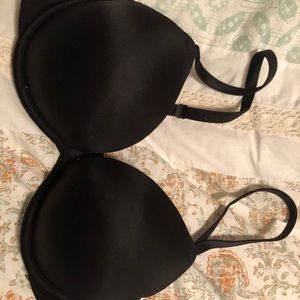 PINK Victoria’s Secret Date bra